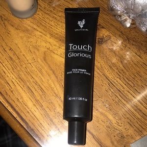 Younique touch primer